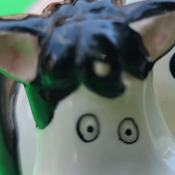 Set of Happy Cows Salt & Pepper Shakers - Picture 5 of 9